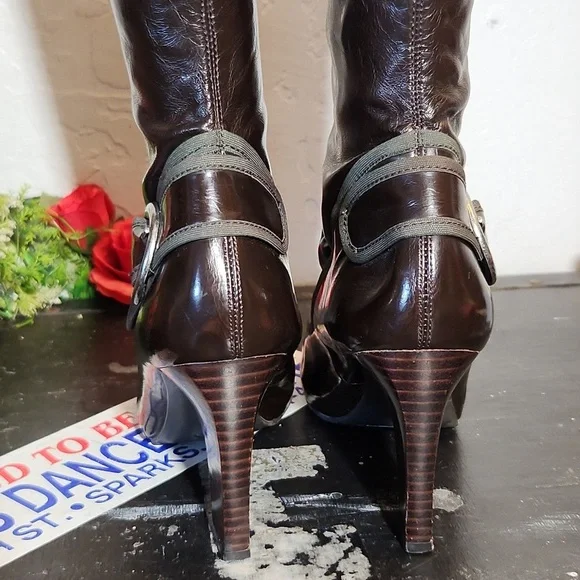 FRANCO SARTO Man Made Thin Patent Pull On Buckle Detail Heelwd Boot 7.5M - Picture 11 of 16